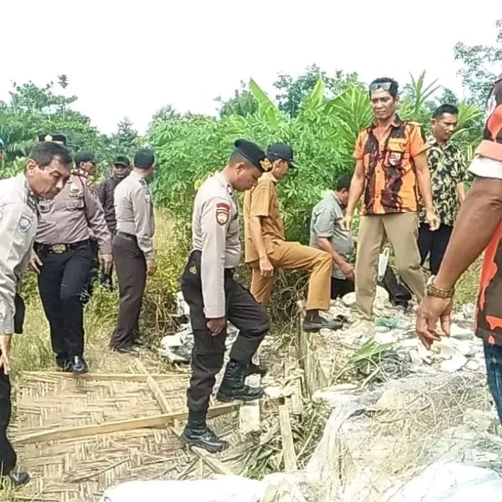 – Diduga Tempat Penyalahgunaan “Narkoba”, Dan Atas Laporan Masyarakat Yang Resah Unsur Polsek Hinai Dan Forkompimca Gerak Cepat Mengantisipasi –
