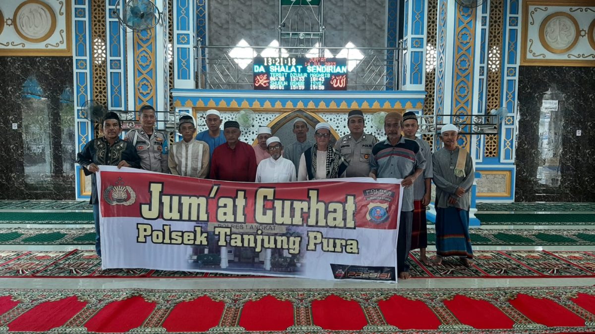 – Polsek Tanjung Pura Melaksanakan ” Jum’at Curhat “, Di Mesjid Istiqomah, Desa Teluk Bakung –