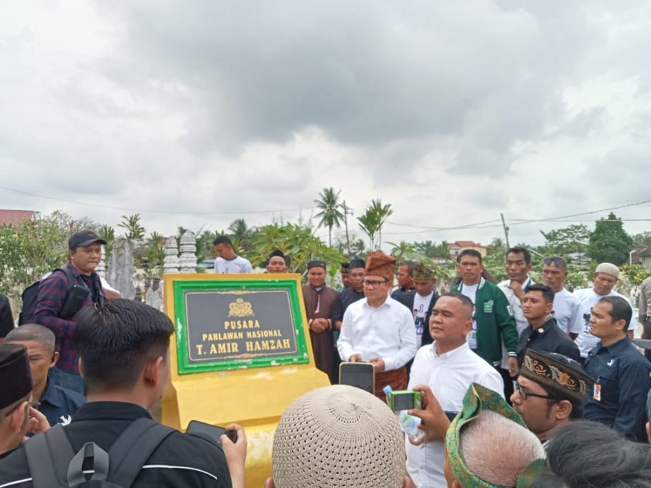 Kegiatan Cawapres Nomor Urut 1 (satu) Dr. H. ABDUL MUHAIMIN ISKANDAR, Msi “Diwilkum” Polsek Tanjung Pura, Dalam Rangka Silaturahim Bersama Ulama Dan Tokoh Masyarakat Tanjung Pura Kabupaten Langkat.