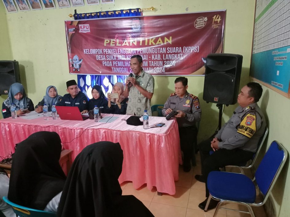 Pelantikan Serentak  Kelompok Penyelenggara Pemungutan Suara  Kelurahan Dan Desa SeKec. Hinai Kab.Langkat untuk Pemilihan  Umum Tahun 2024