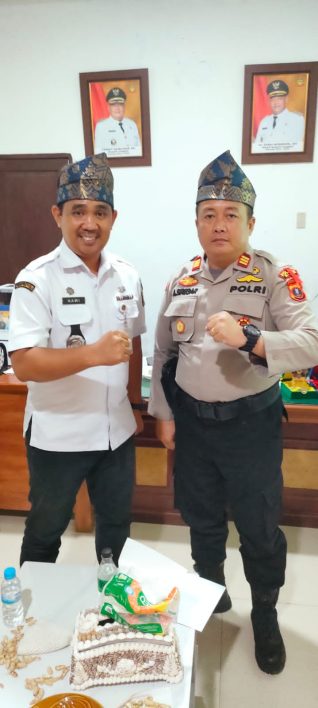 – Sukses-nya Pemilu Di Tanjung Pura Walaupun Sempat Dilanda Hujan,Masyarakat Tanjung Pura sangat Antusias Dalam Menyuarakan Hak Pilih –