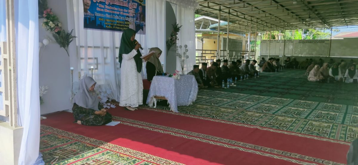 Memperingati Isra’Miraj Di Masjid Terapung Tanjung Pura.