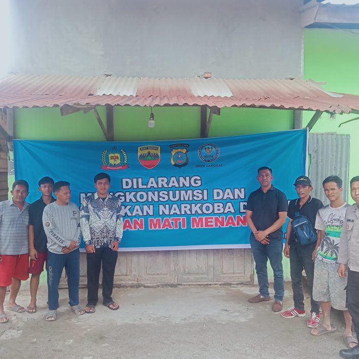 Polsek Hinai Gelar Sosialisasi Pencegahan Narkoba Dan Gelar Sepanduk Bertuliskan  ” Hukuman Mati Menanti “.