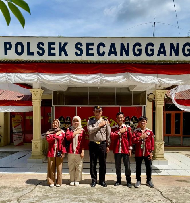 Audensi Dan Silahturahmi Mahasiswa Dari “Uinsu”, Ke Polsek Secanggang Di Sambut Baik Oleh Kapolsek.