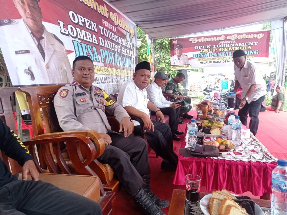 Lomba Sampan Di Aliran Sungai Yang Terletak Didesa Pantai Gading Dusun II Pangkal Pasar, Secanggang Langkat,Polsek Secanggang: Mendukung Kegiatan Positif Ini.