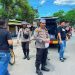 Jumat Berkah, Personil Polsek Tanjung Pura Berbagi Makanan, Masyarakat : Mengucapkan Terimakasih .