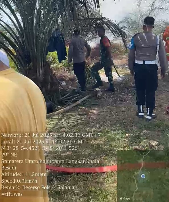 Kebakaran Lahan Kebun Sawit Milik Warga di Dusun V, Jantung Tujuh Desa Poncowarno, Salapian  Api Sudah Dapat Dijinakan.