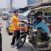 Berbagi Itu Indah, Kapolsek Tanjung Pura Dan Personil Turun Langsung Kemasyarakat Berbagi Makanan Di Hari Jumat .